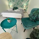Esprit Jungle ........ Au Coeur De Appartement Mulhouse
